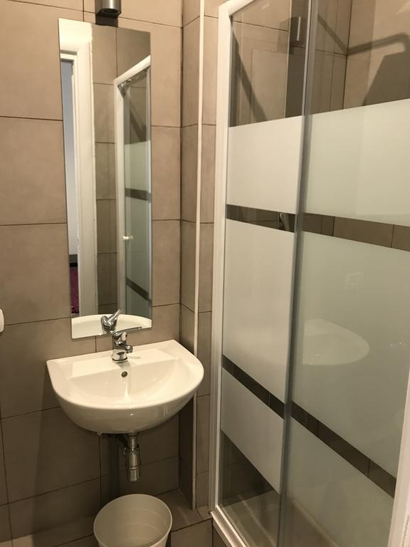 Cavour 124 -Guest-Room- Бари Экстерьер фото