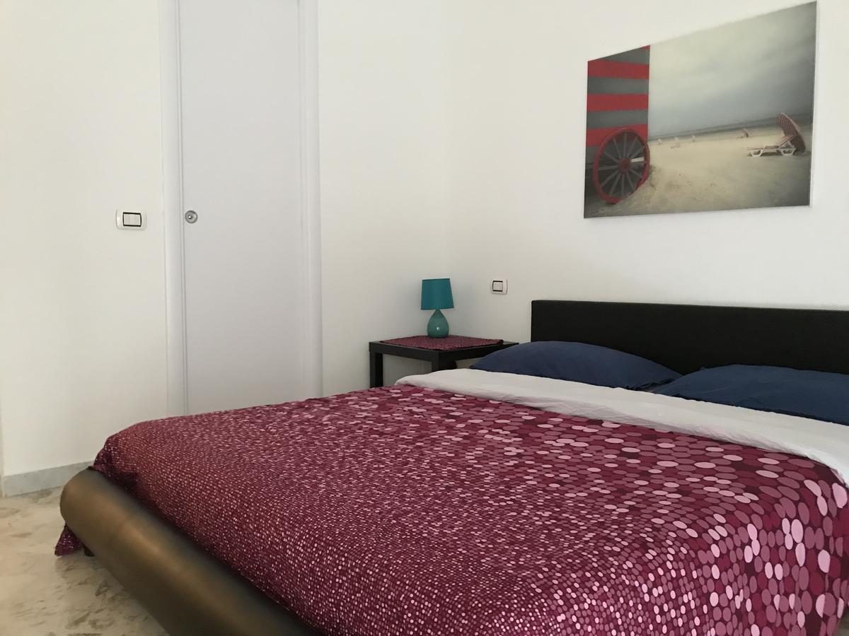 Cavour 124 -Guest-Room- Бари Экстерьер фото