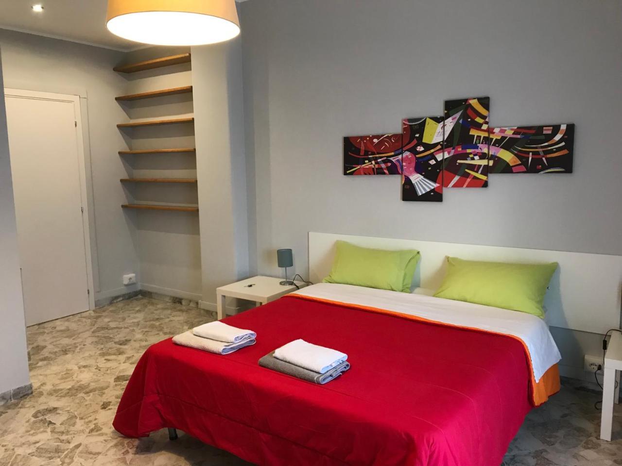 Cavour 124 -Guest-Room- Бари Экстерьер фото